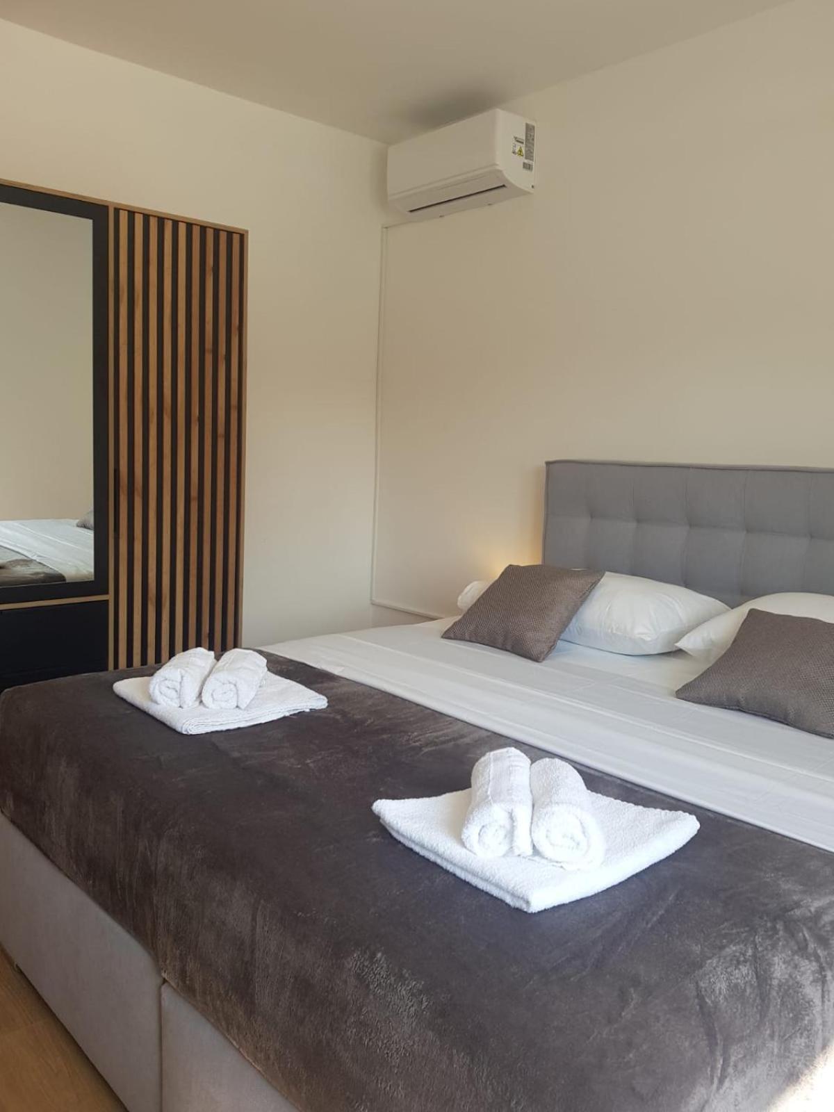 Apartment Vortex Sun 维尔 外观 照片
